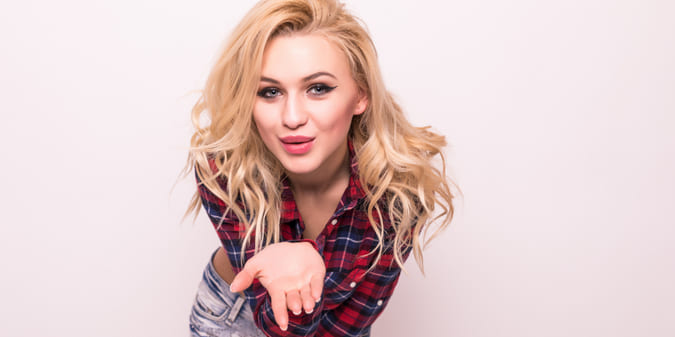 Blonde Dating