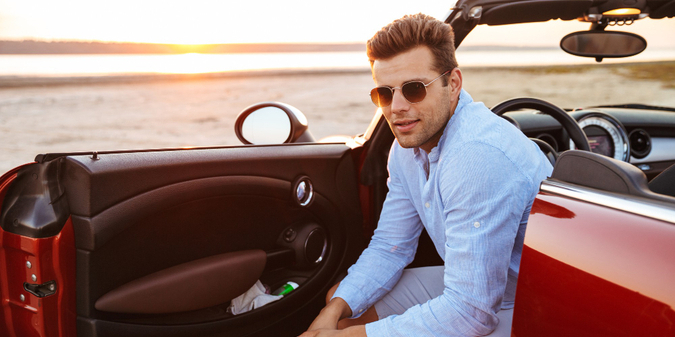 Warum mehr junge Frauen das Leben des Sugar Daddy umarmen