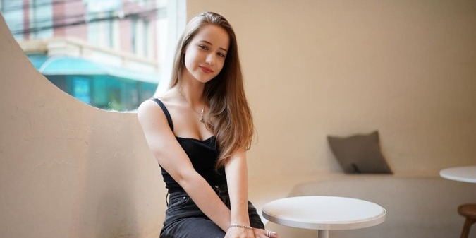 Sugar baby in self-esteem